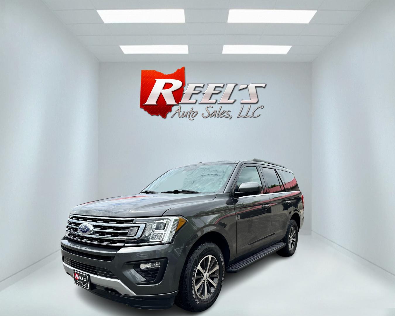 2019 Gray /Black Ford Expedition XLT (1FMJU1JT3KE) with an 3.5L V6 DOHC 24V TWIN TURBO engine, 10 Speed Automatic transmission, located at 547 E. Main St., Orwell, OH, 44076, (440) 437-5893, 41.535435, -80.847855 - Photo#0